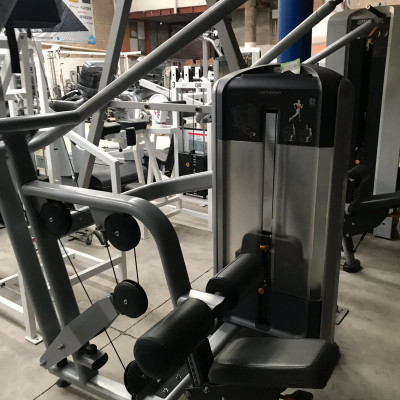 Precor  Lat Pulldown